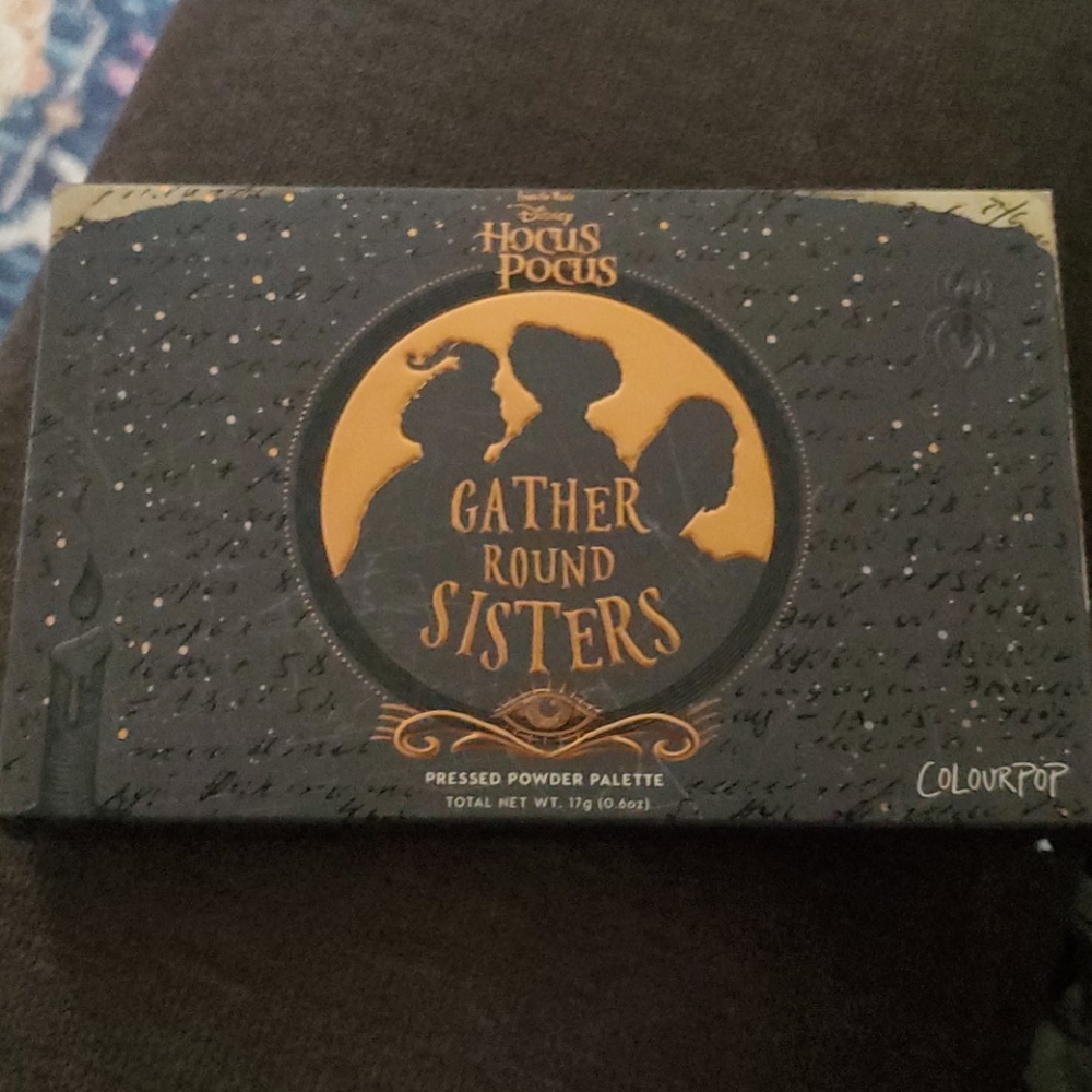 Colourpop Hocus Pocus eye shadow palette